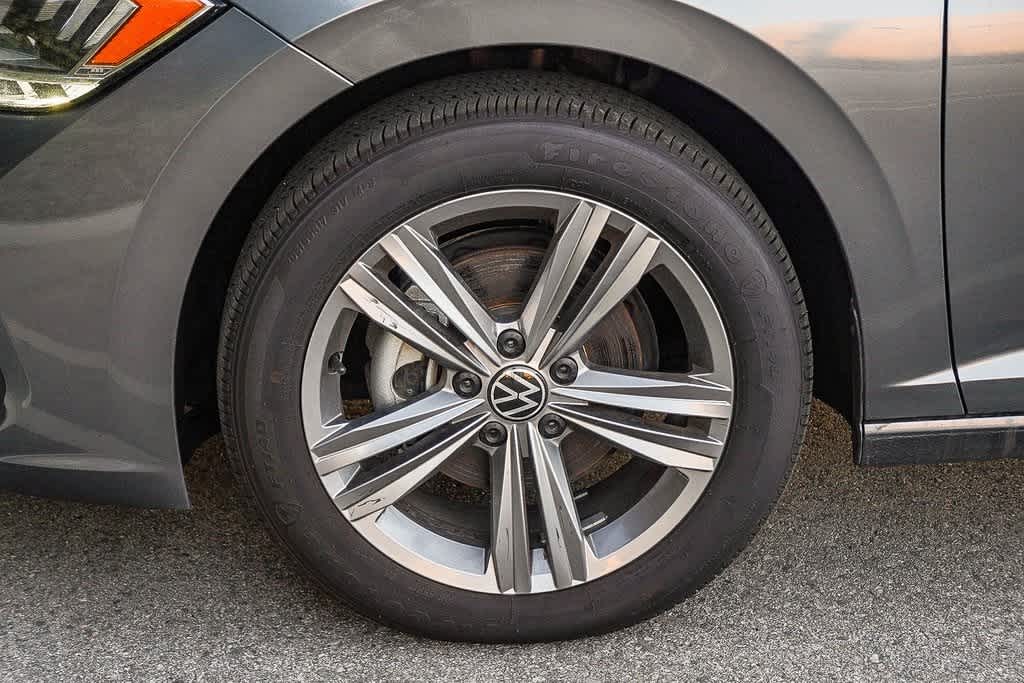 Thumbnail: 2024 Volkswagen Jetta - 10