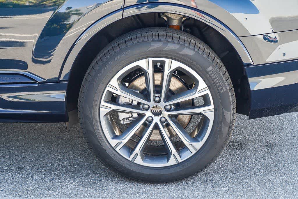 Thumbnail: 2026 Audi Q7 - 11