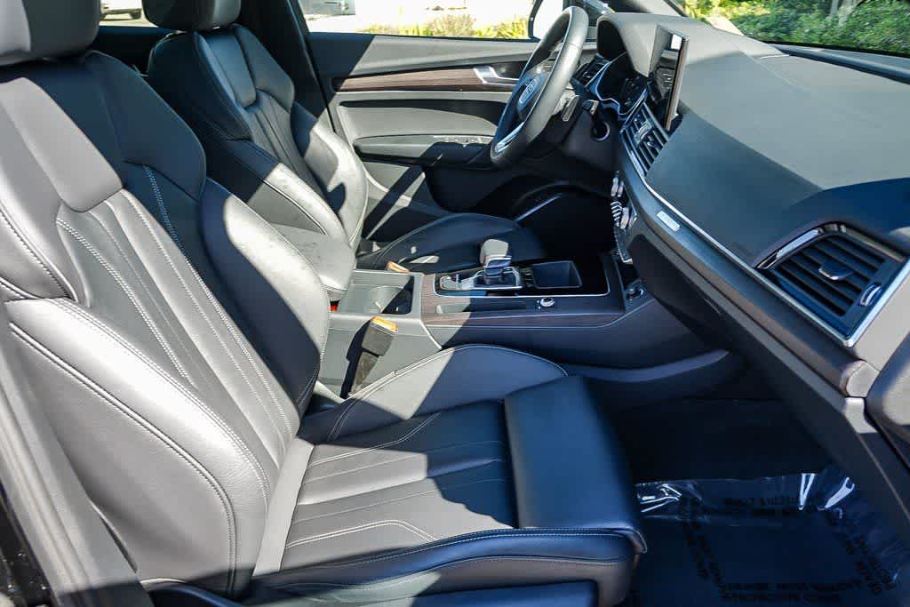 Thumbnail: 2023 Audi Q5 - 19