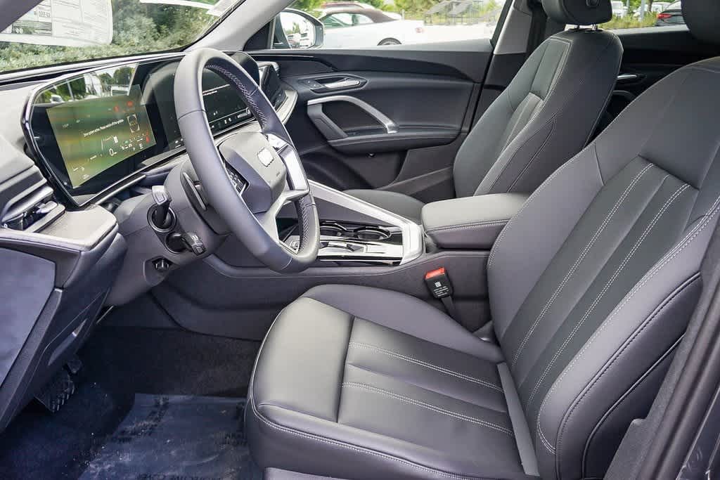 Thumbnail: 2025 Audi Q5 - 19