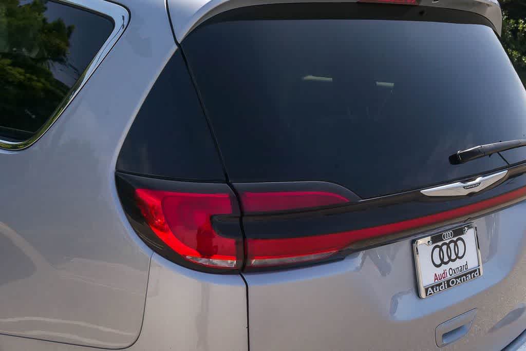 Thumbnail: 2023 Chrysler Pacifica - 16