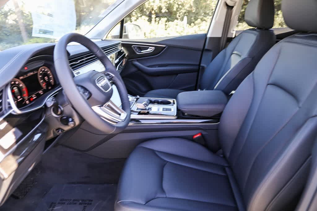 Thumbnail: 2024 Audi Q7 - 16