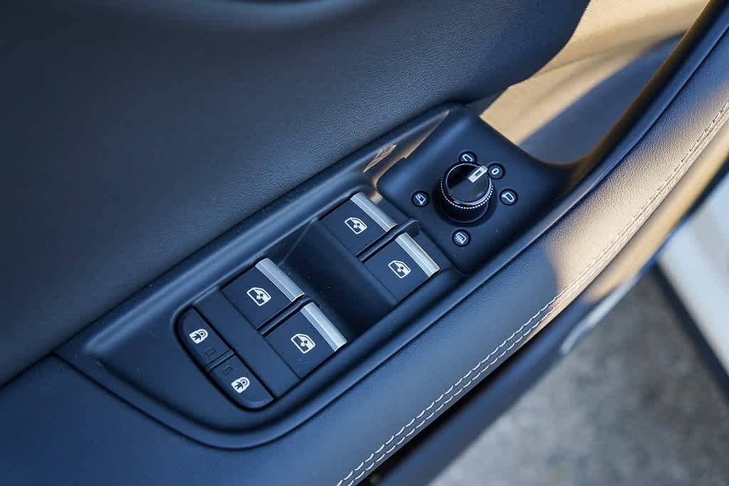 Thumbnail: 2026 Audi Q7 - 23