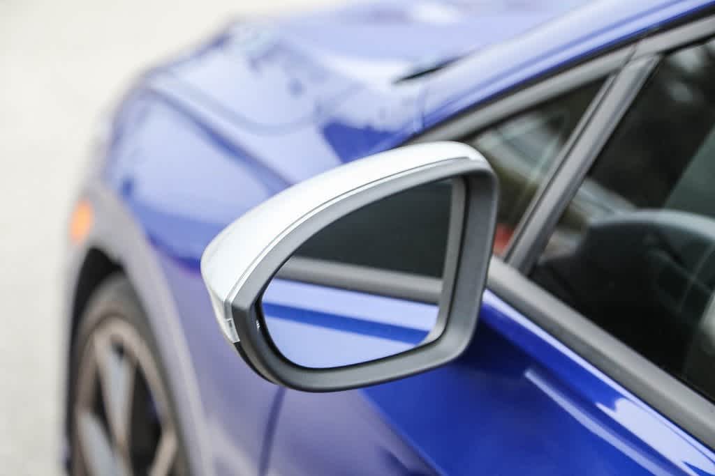 Thumbnail: 2023 Volkswagen Golf - 18