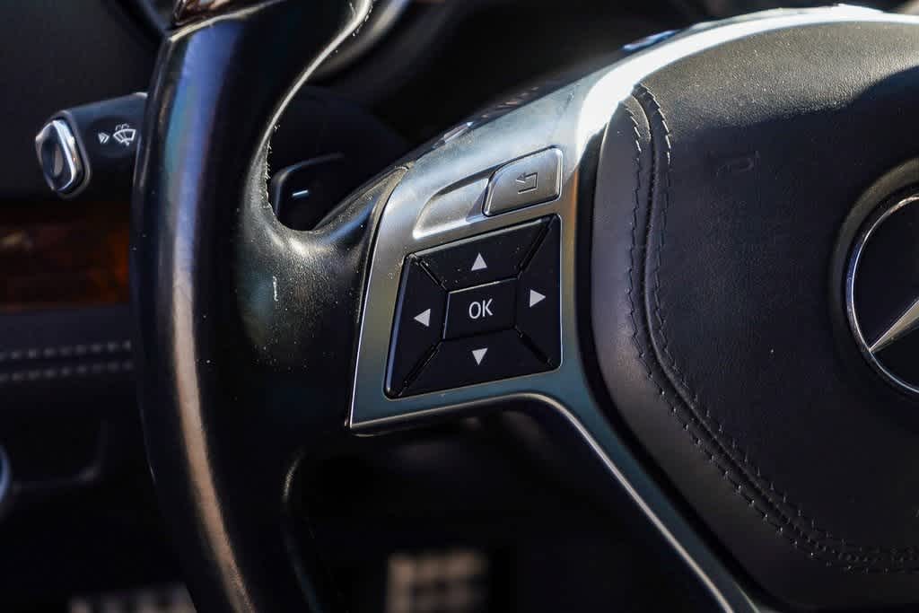 Thumbnail: 2013 Mercedes-Benz SL-Class - 16