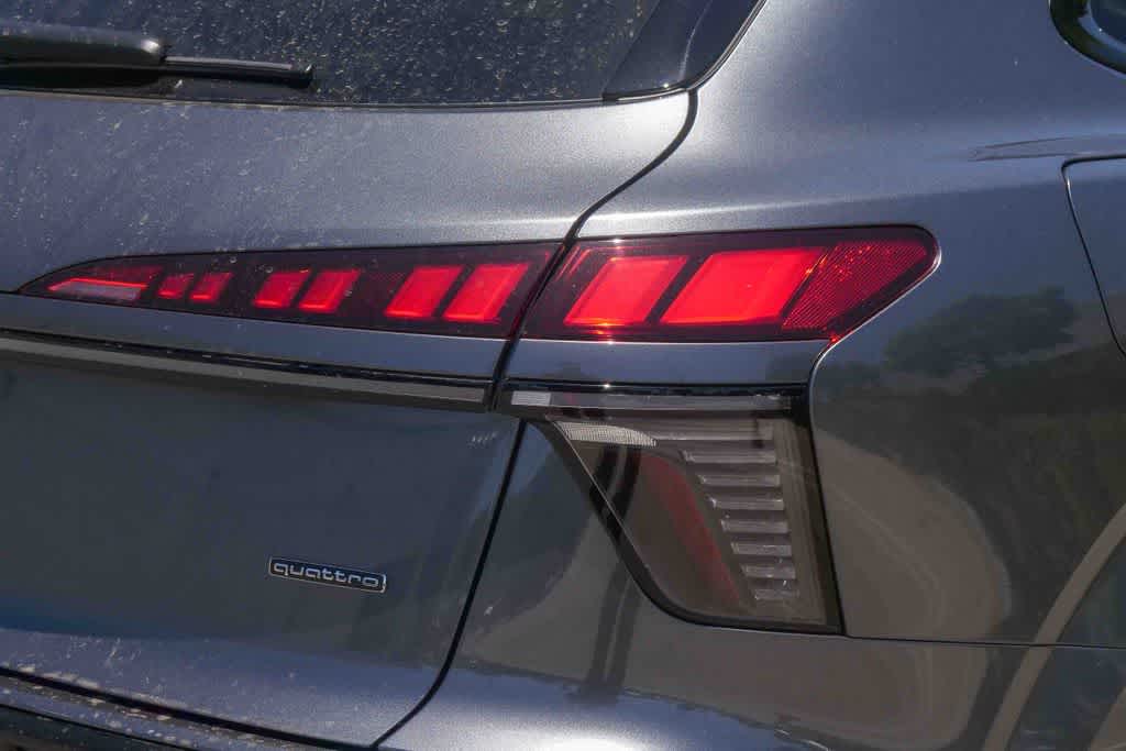 Thumbnail: 2026 Audi Q3 - 10