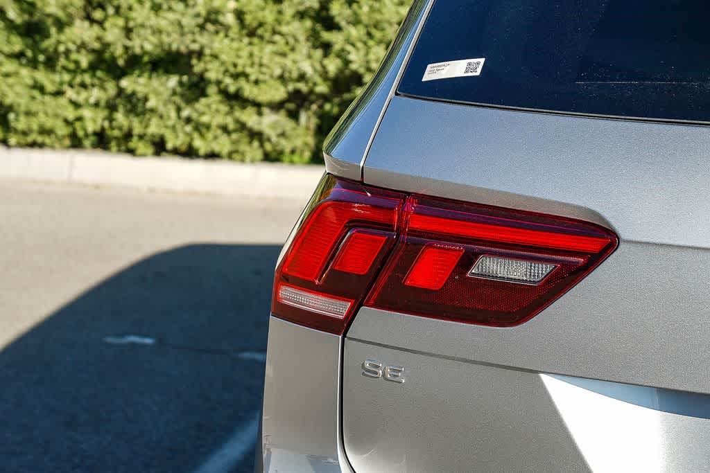 Thumbnail: 2022 Volkswagen Tiguan - 7