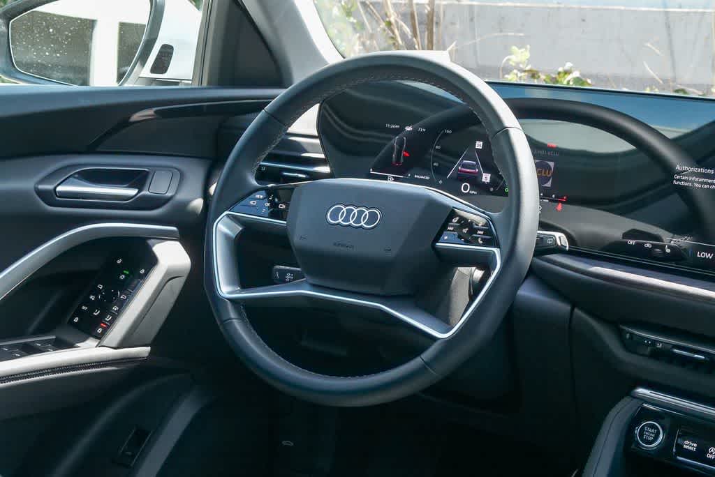 Thumbnail: 2025 Audi Q5 - 15