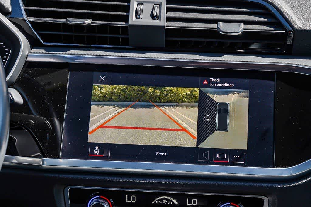 Thumbnail: 2022 Audi Q3 - 14