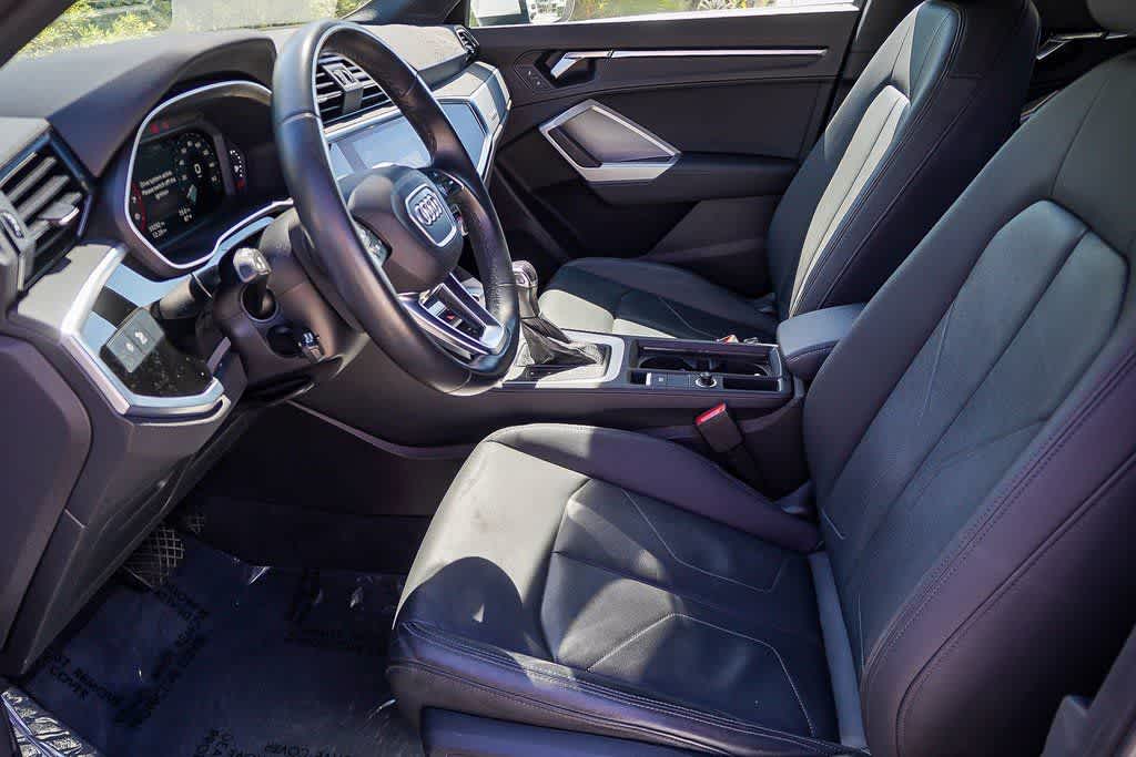 Thumbnail: 2022 Audi Q3 - 20