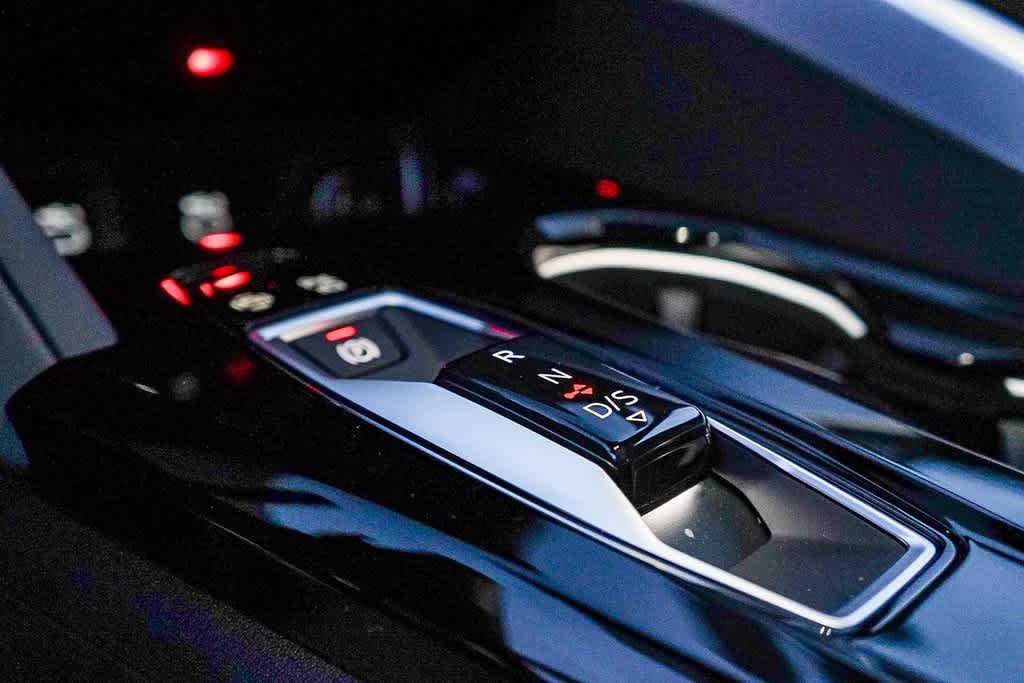 Thumbnail: 2025 Audi Q5 - 25