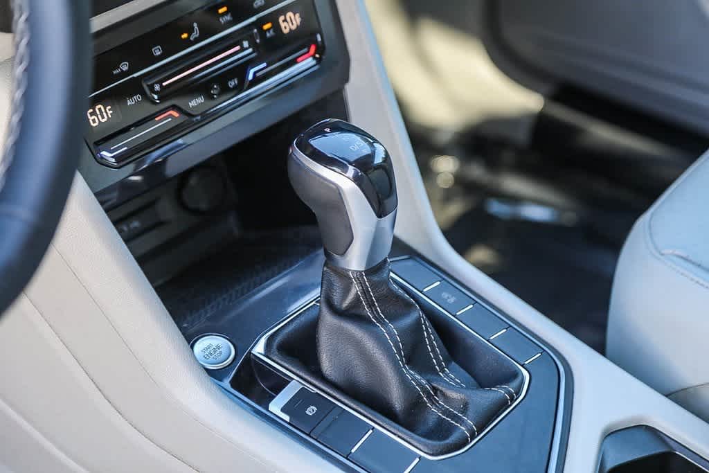 Thumbnail: 2022 Volkswagen Tiguan - 19