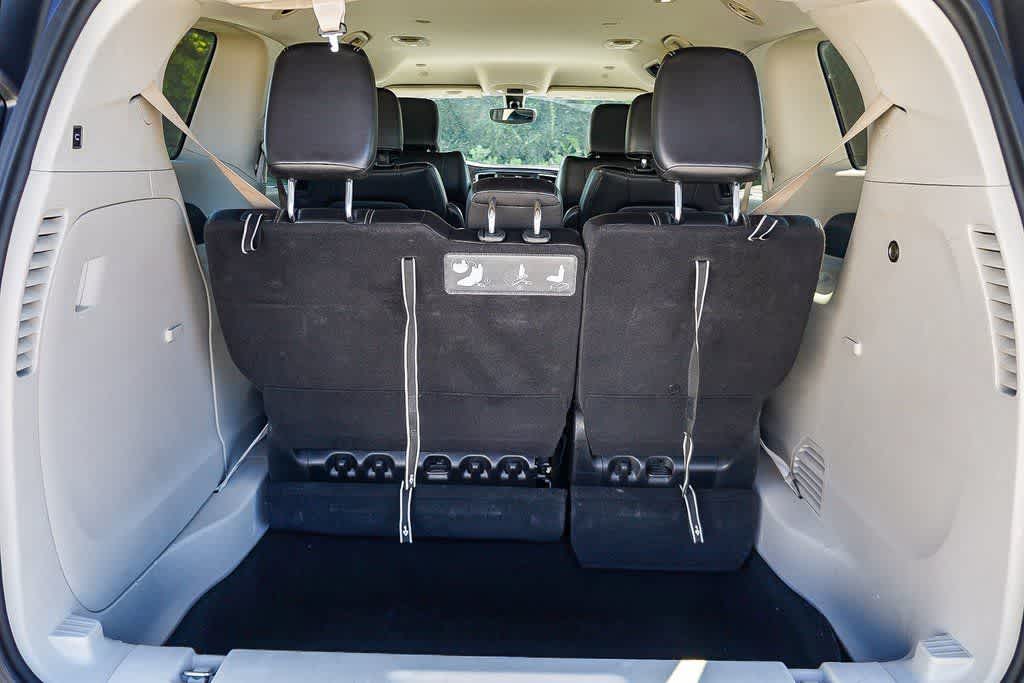 Thumbnail: 2020 Chrysler Voyager - 28