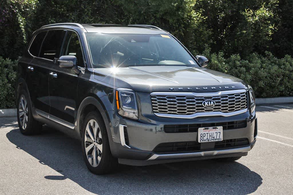 Thumbnail: 2020 Kia Telluride - 3