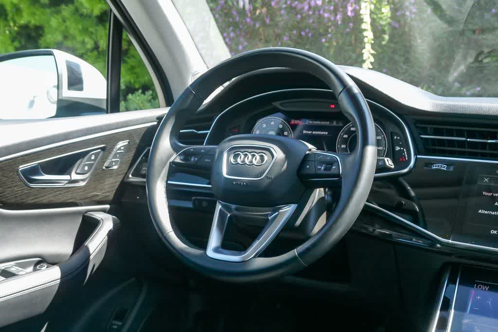 Thumbnail: 2023 Audi Q7 - 15