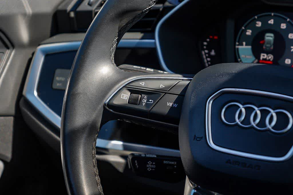 Thumbnail: 2022 Audi Q3 - 16