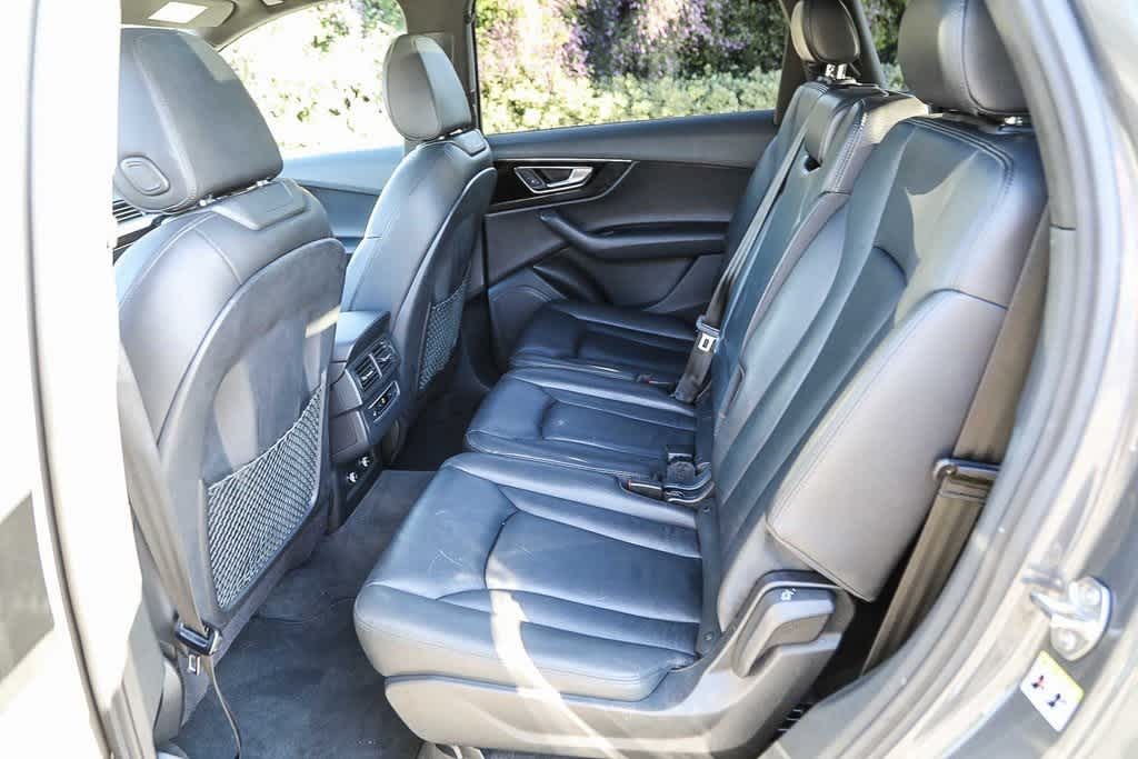 Thumbnail: 2019 Audi Q7 - 17