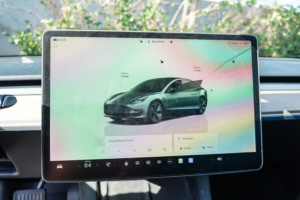 Thumbnail: 2023 Tesla Model 3 - 21