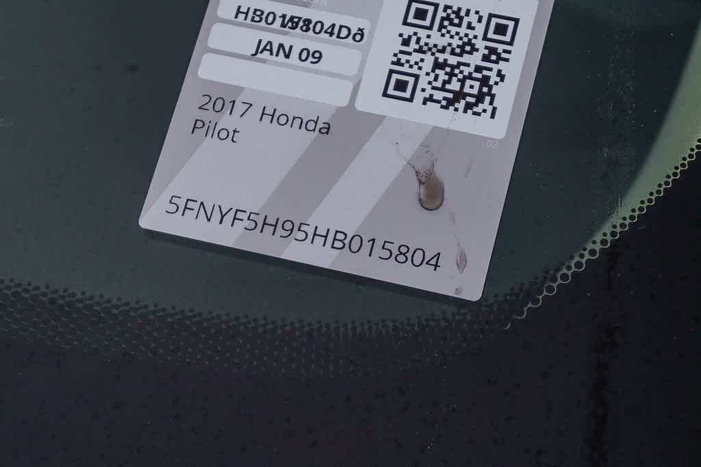 Thumbnail: 2017 Honda Pilot - 32