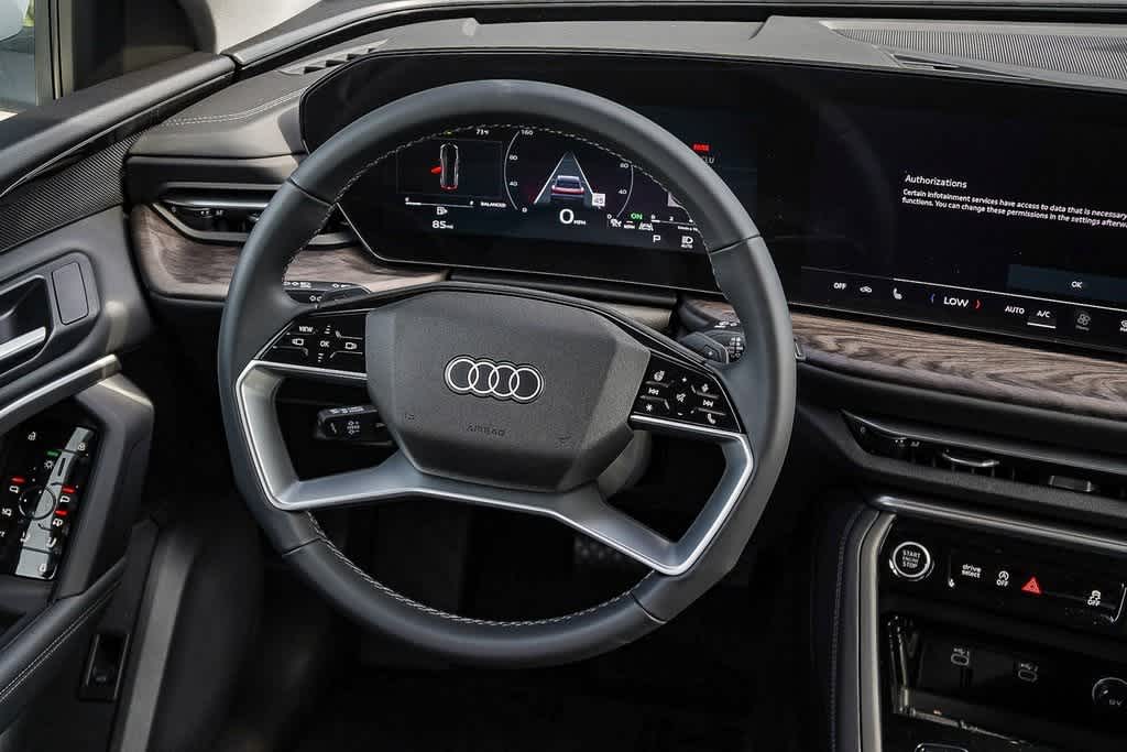 Thumbnail: 2025 Audi Q5 - 15