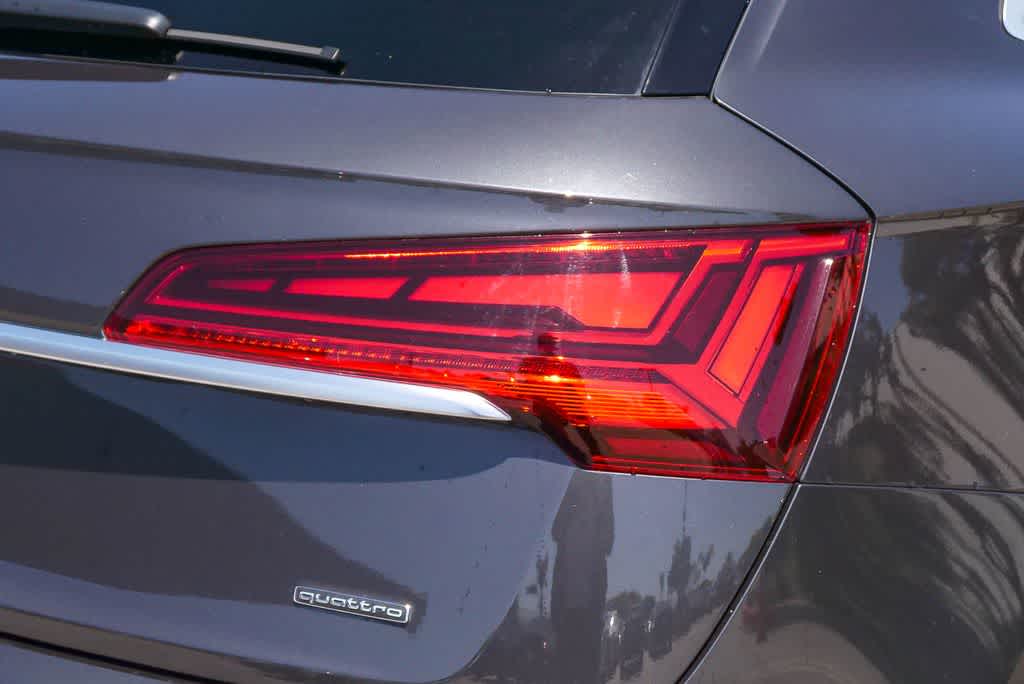 Thumbnail: 2021 Audi Q5 - 11