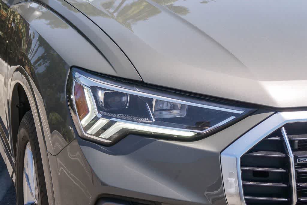 Thumbnail: 2023 Audi Q3 - 4