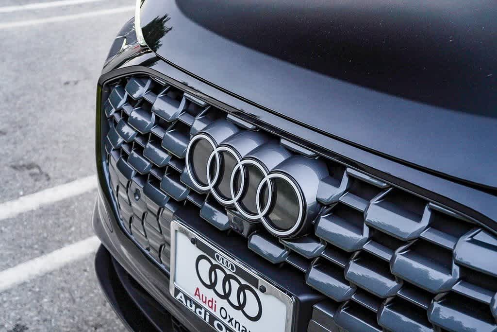 Thumbnail: 2025 Audi Q5 - 9