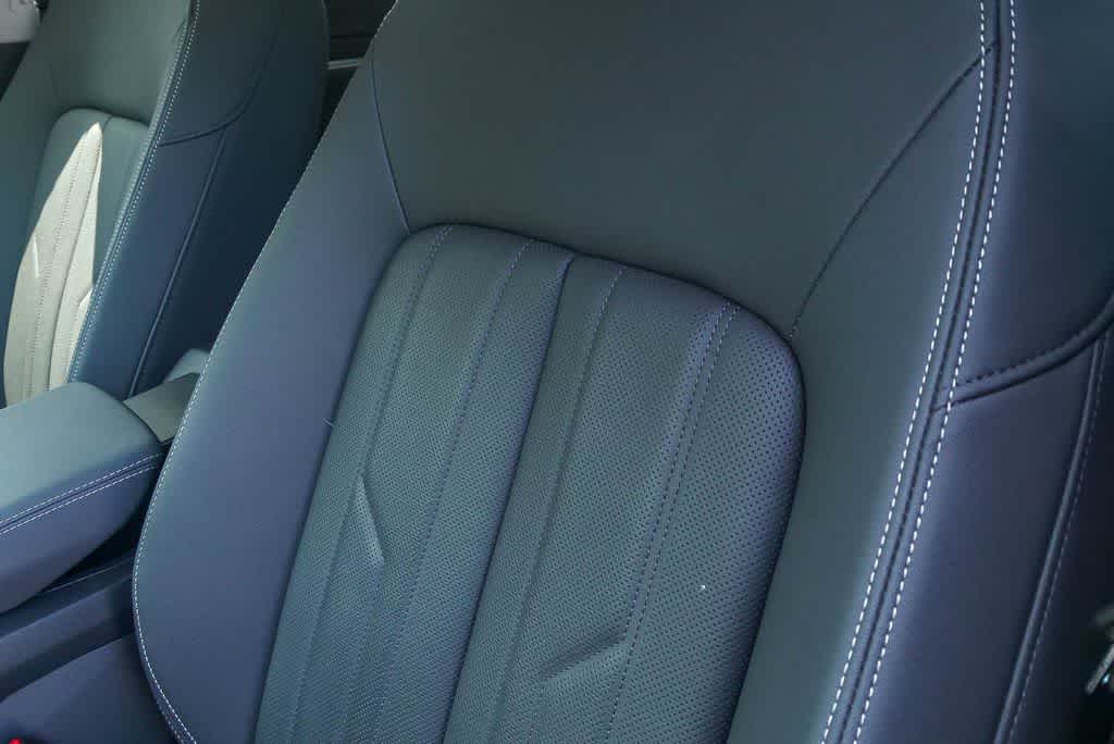 Thumbnail: 2022 Audi e-tron - 23