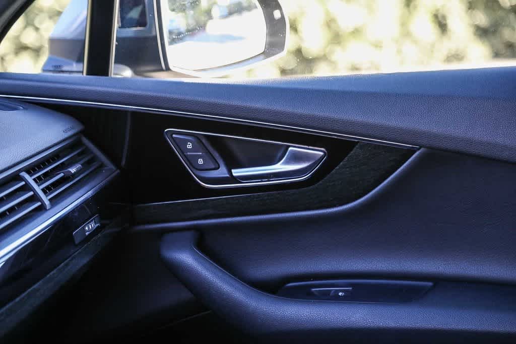 Thumbnail: 2019 Audi Q7 - 20