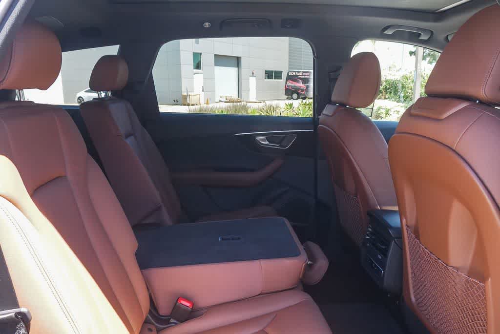 Thumbnail: 2023 Audi Q7 - 16