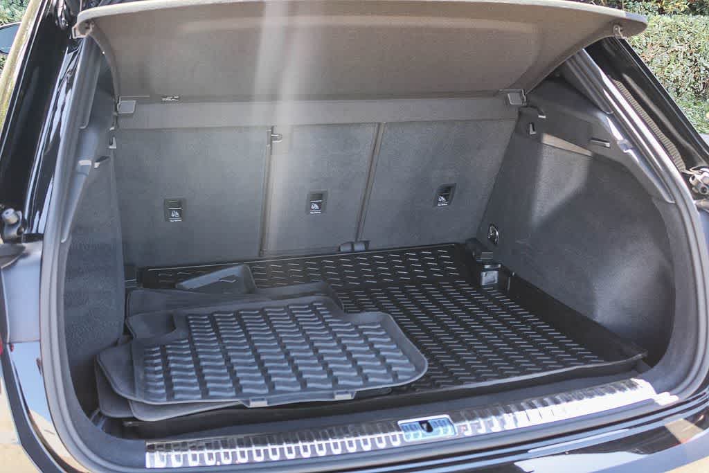 Thumbnail: 2022 Audi Q3 - 25