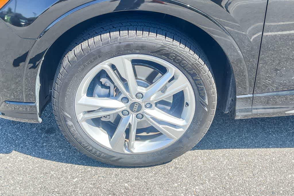 Thumbnail: 2022 Audi Q3 - 4