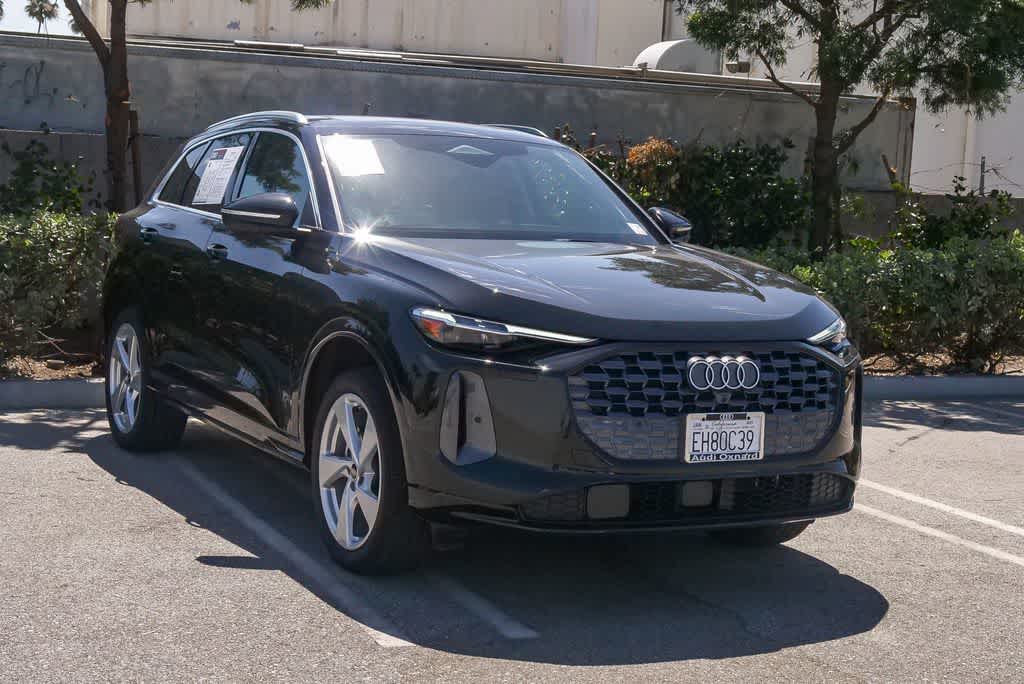 Thumbnail: 2025 Audi Q5 - 3