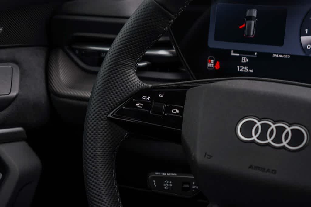Thumbnail: 2026 Audi SQ5 - 16