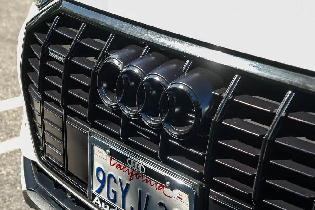 Thumbnail: 2023 Audi Q3 - 9