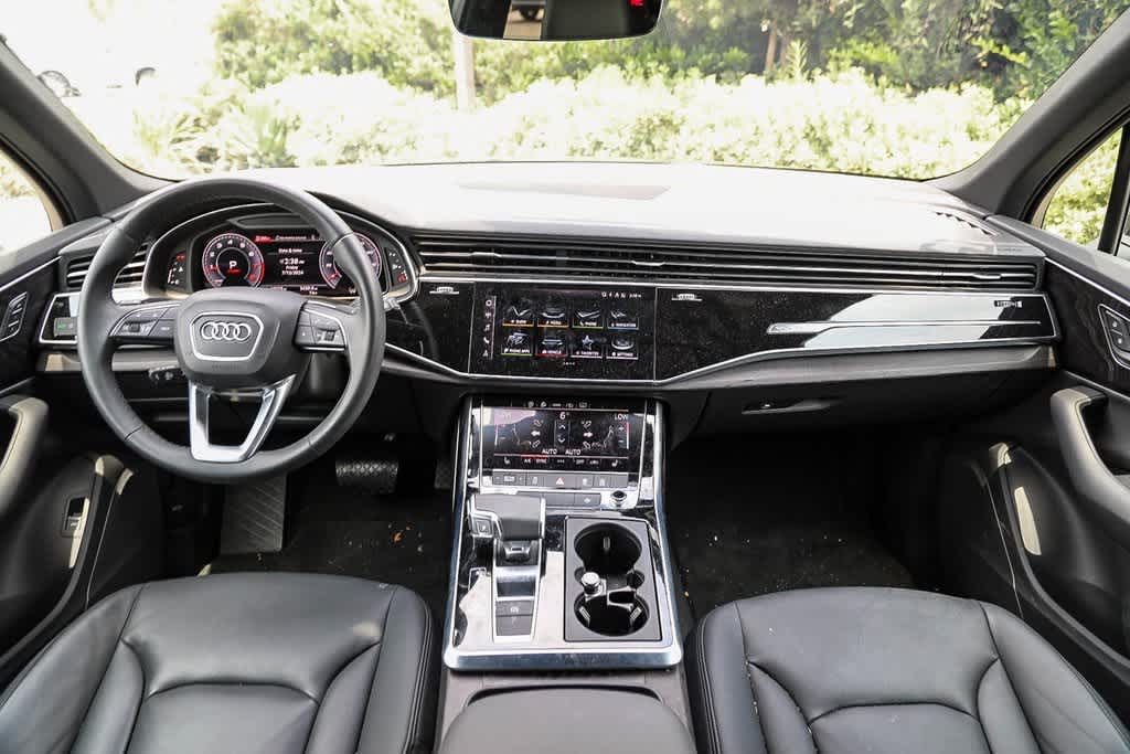 2023 Audi Q7 Premium 11