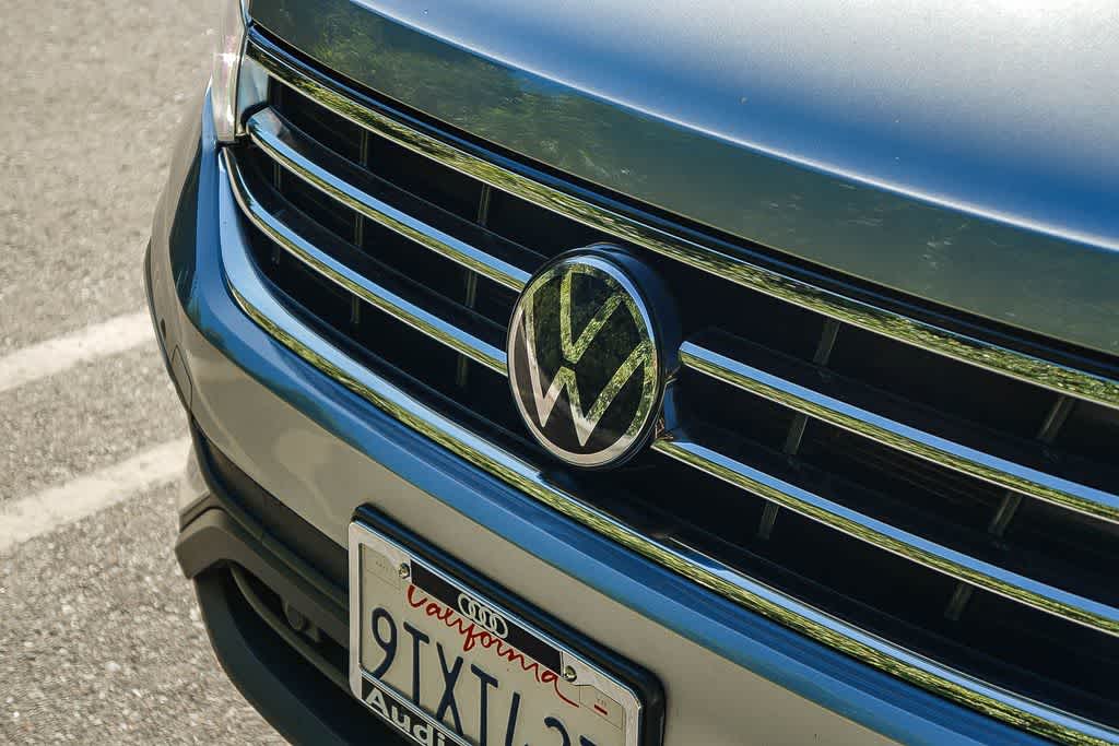 Thumbnail: 2022 Volkswagen Tiguan - 9