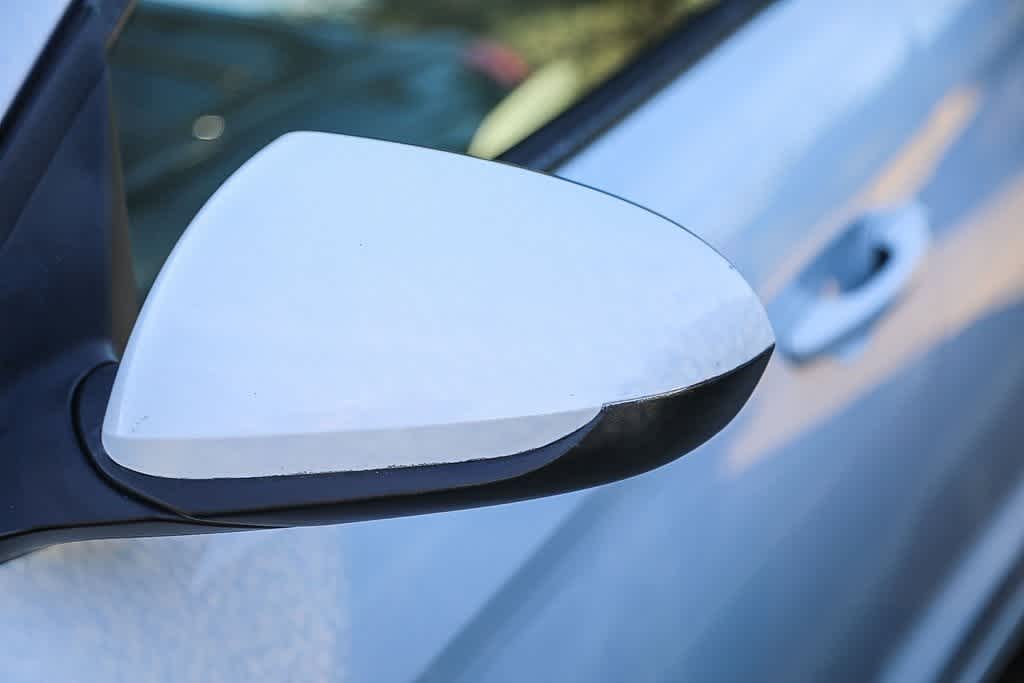 Thumbnail: 2017 Hyundai Elantra - 17