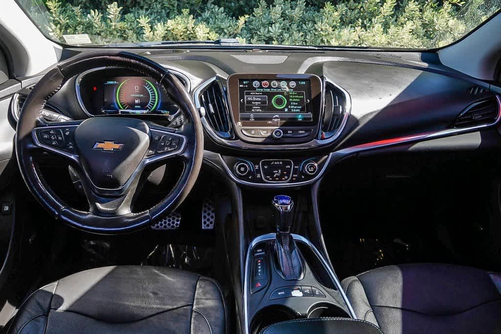 Thumbnail: 2018 Chevrolet Volt - 12