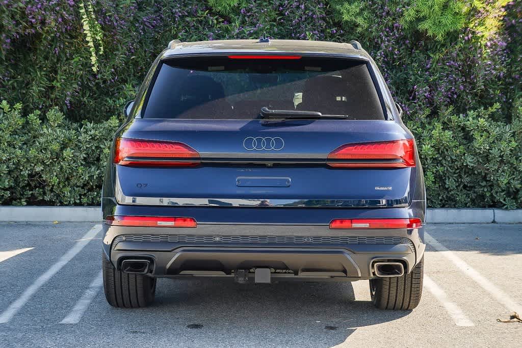 Thumbnail: 2026 Audi Q7 - 5