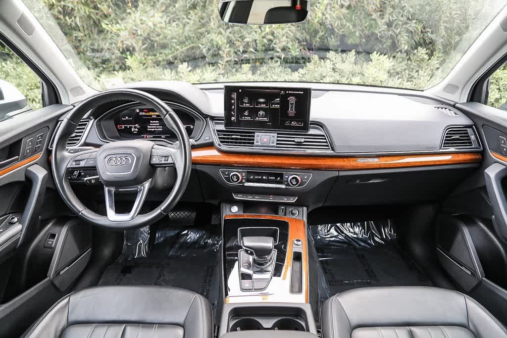 Thumbnail: 2023 Audi Q5 - 11