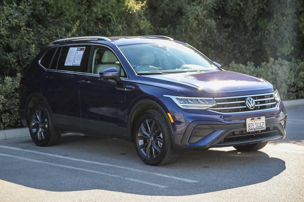 Thumbnail: 2022 Volkswagen Tiguan - 3
