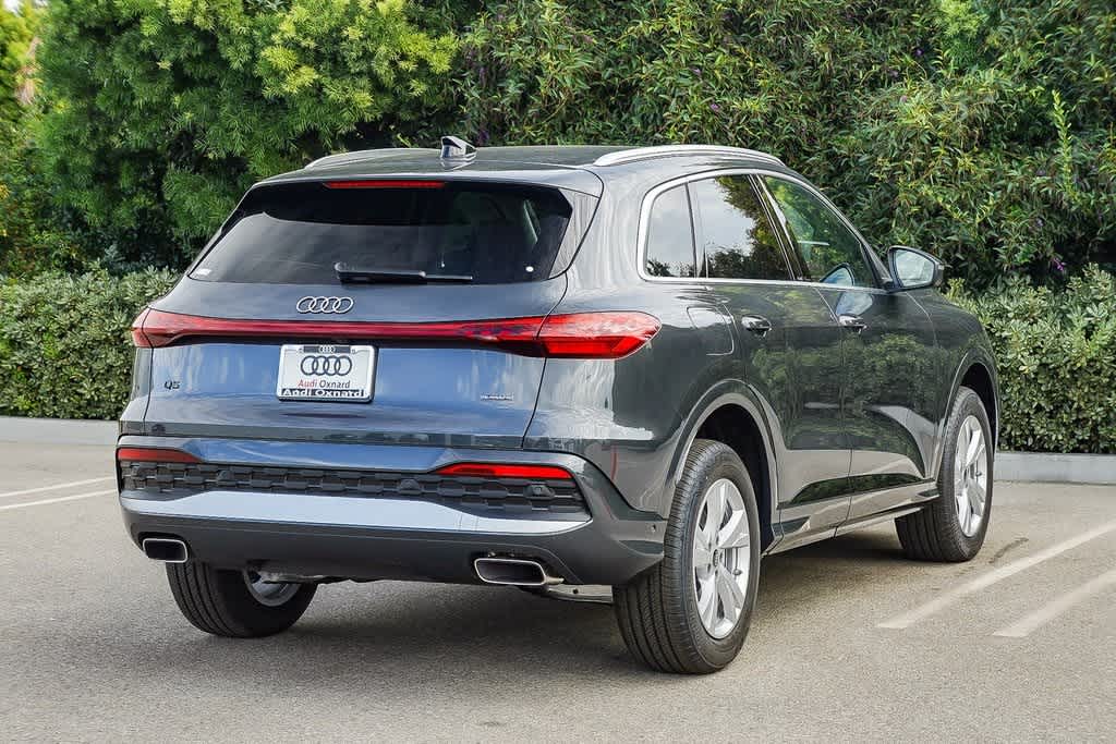 Thumbnail: 2025 Audi Q5 - 4