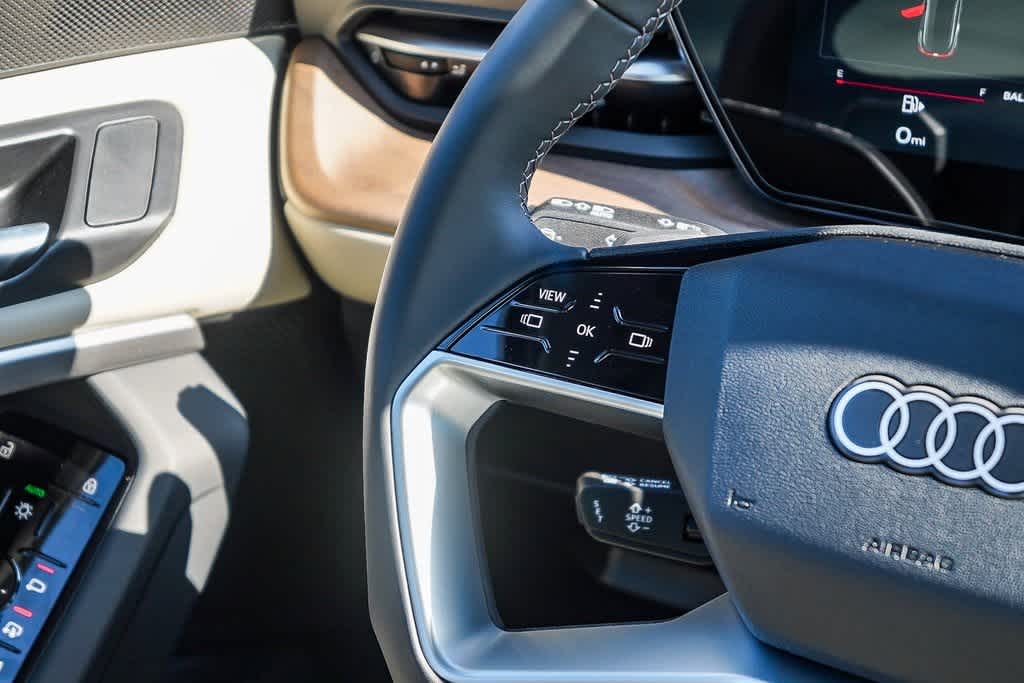 Thumbnail: 2025 Audi Q5 - 16