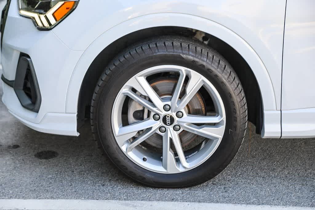 Thumbnail: 2022 Audi Q3 - 9