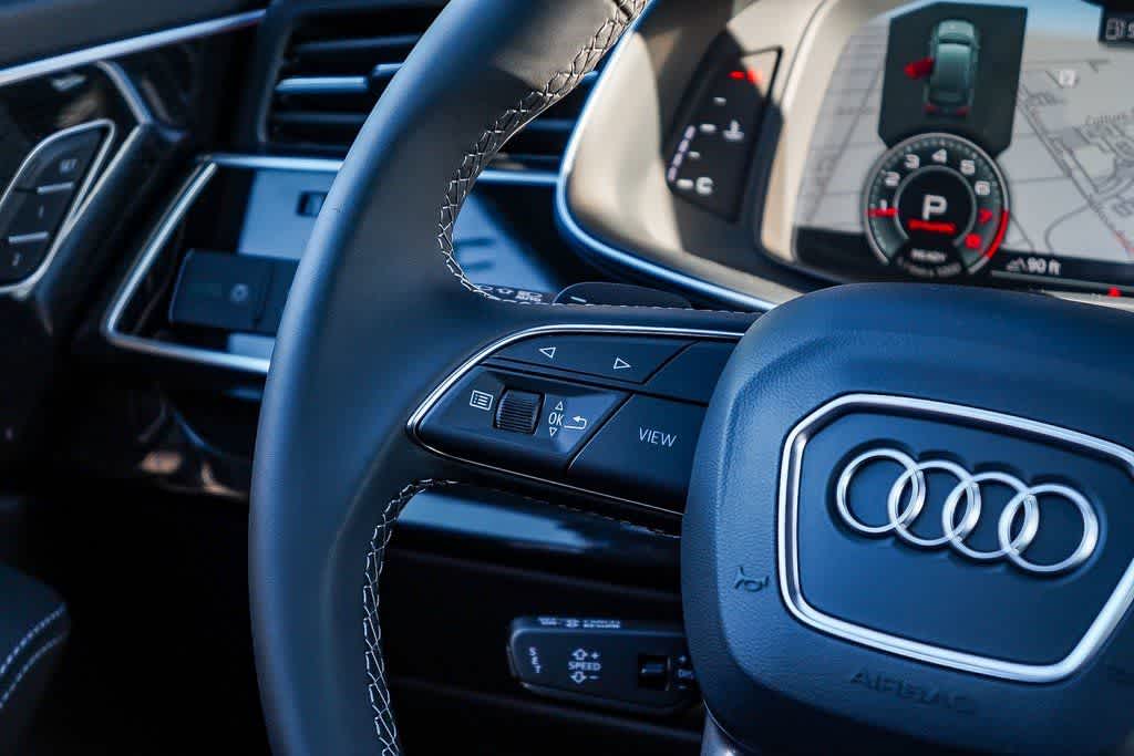 Thumbnail: 2026 Audi Q7 - 16