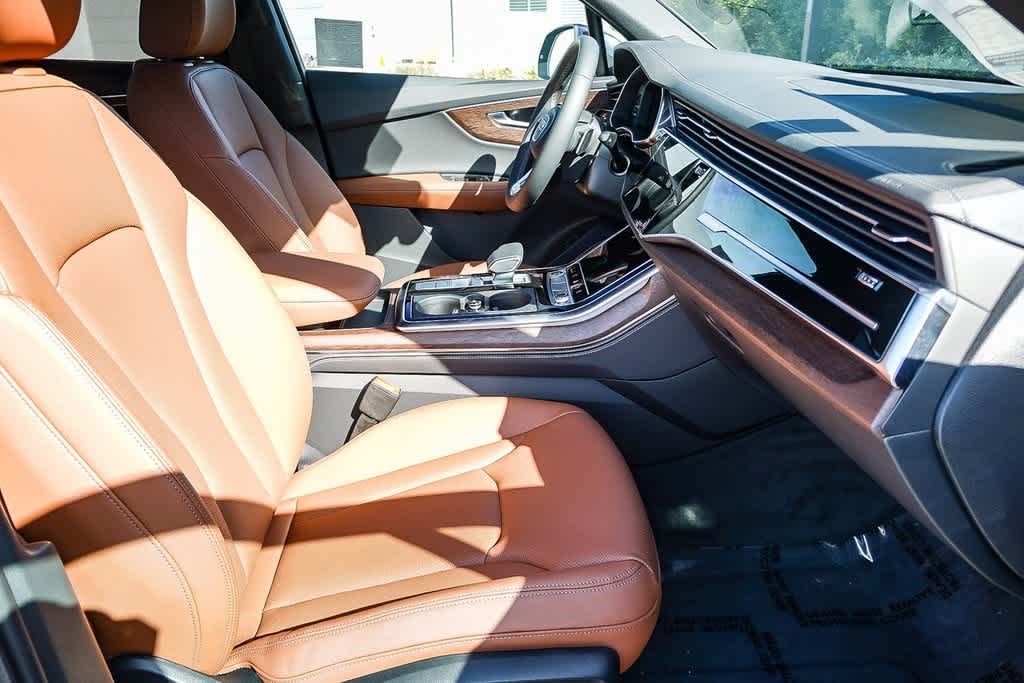 Thumbnail: 2026 Audi Q7 - 19