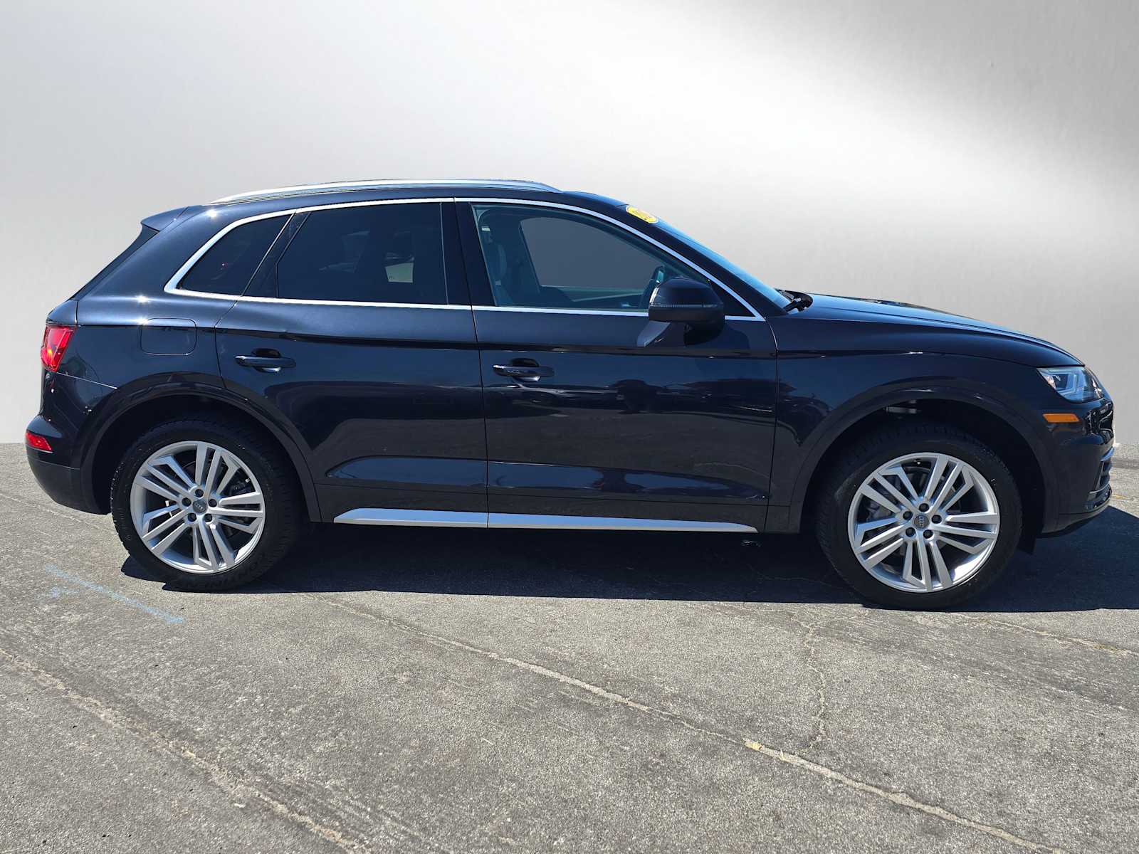 2019 Audi Q5 Premium Plus 45 TFSI photo 2