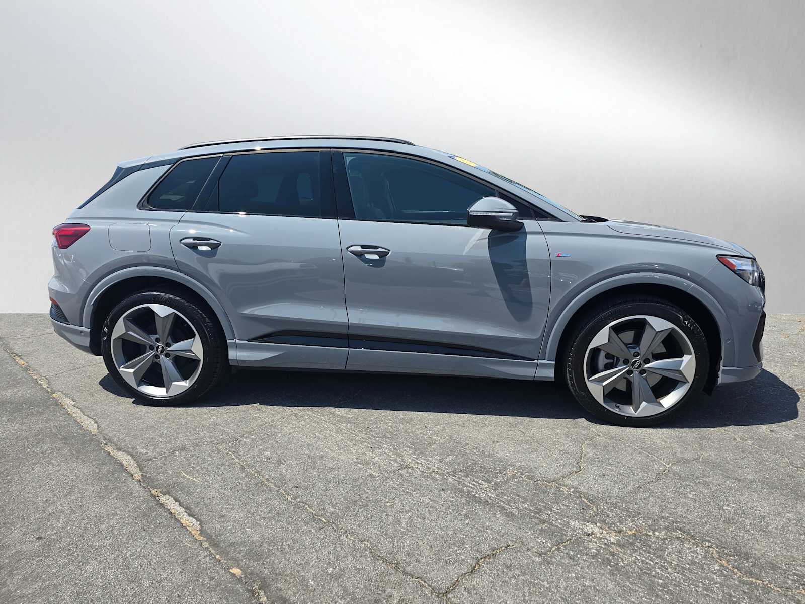 Certified 2024 Audi Q4 e-tron Premium Plus with VIN WA1LUBFZ0RP084001 for sale in Palo Alto, CA