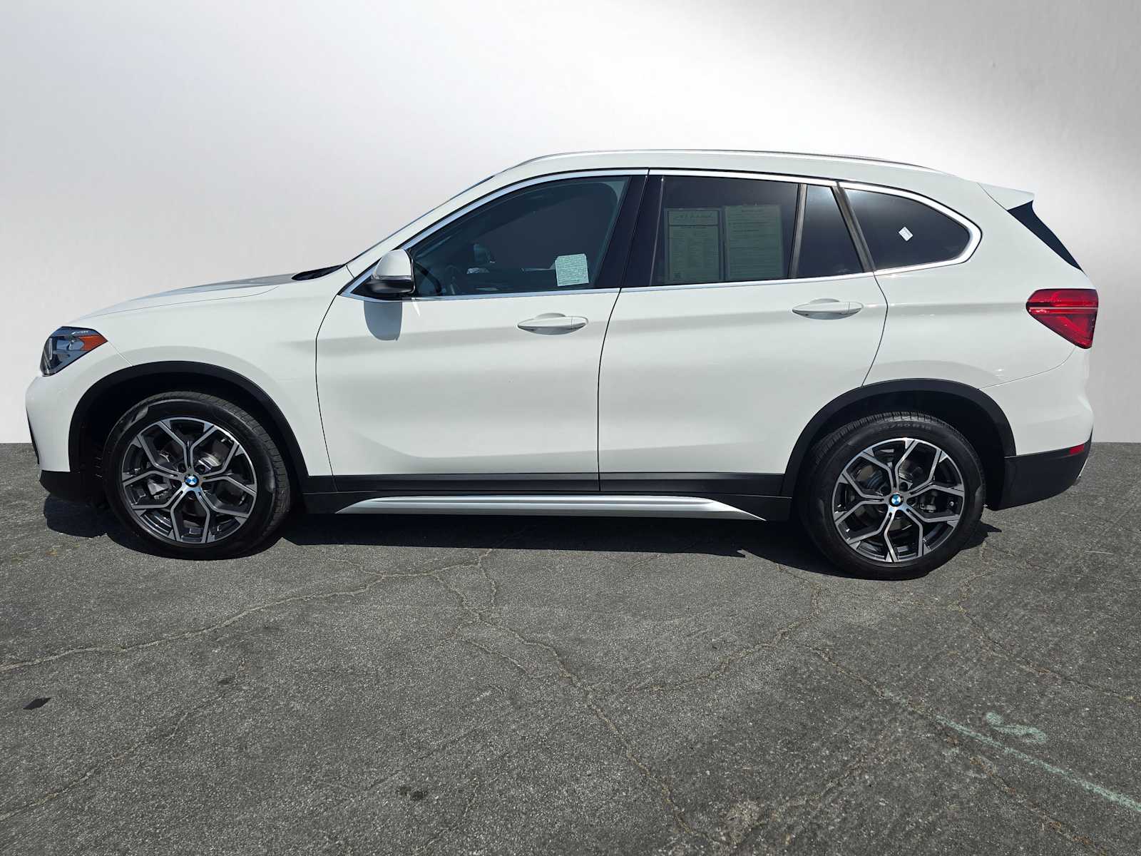 Used 2022 BMW X1 28i with VIN WBXJG7C04N5V42218 for sale in Palo Alto, CA